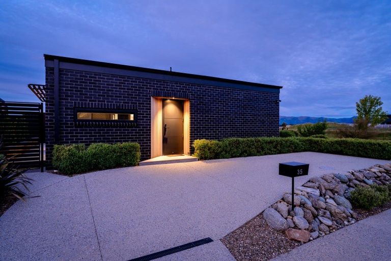 Photo of property in 35 Campbell Road, Wanaka, 9305