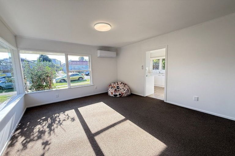 Photo of property in 1/9 Moana Avenue, Belmont, Auckland, 0622