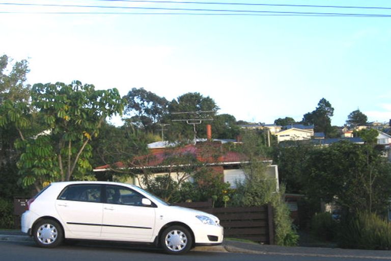 Photo of property in 2/178 Archers Road, Glenfield, Auckland, 0629