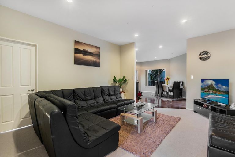 Photo of property in 25 Artillery Drive, Papakura, 2110