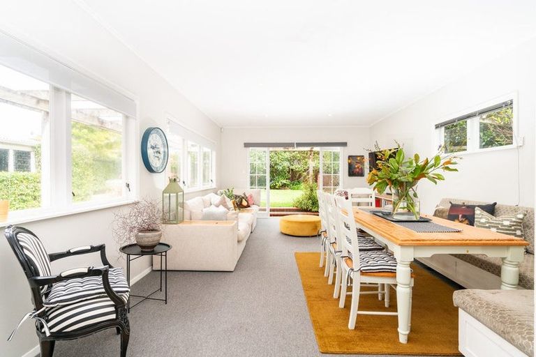 Photo of property in 273 Karori Road, Karori, Wellington, 6012