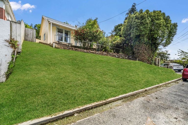 Photo of property in 22 Thomson Street, Lookout Point, Dunedin, 9011
