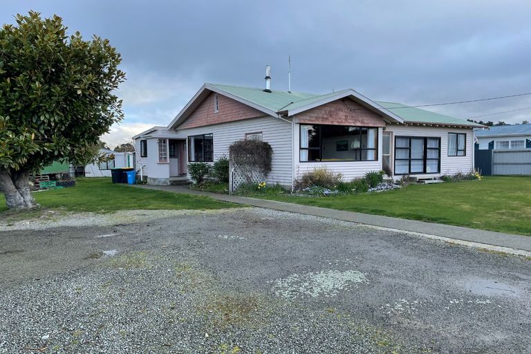 Photo of property in 8 Connolly Street, Geraldine, 7930