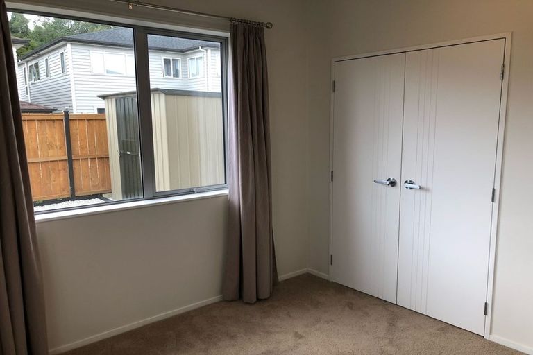 Photo of property in 20 Drumbuoy Drive, Flat Bush, Auckland, 2019