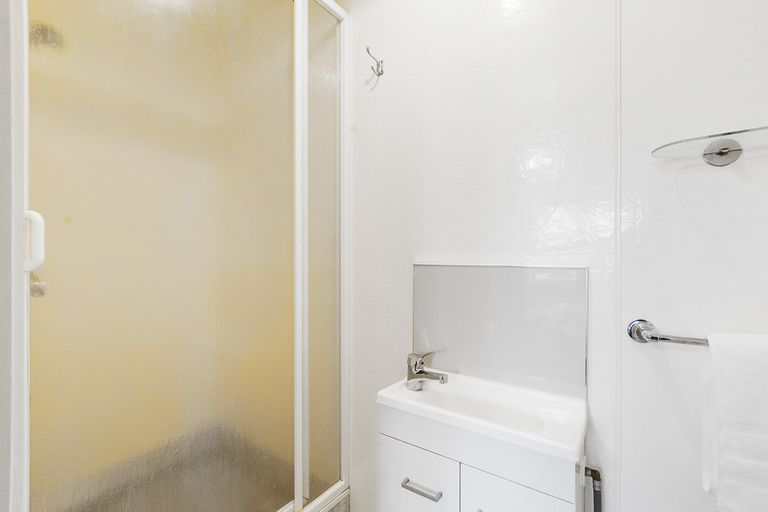 Photo of property in 42 Byron Street, Leamington, Cambridge, 3432