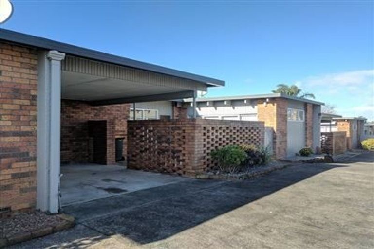Photo of property in 3/50 Kitchener Road, Milford, Auckland, 0620