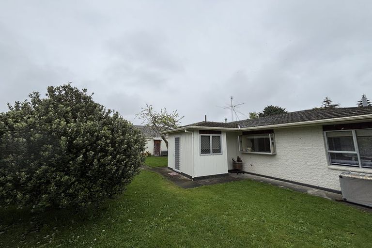 Photo of property in 49 Ngarara Road, Waikanae, 5036