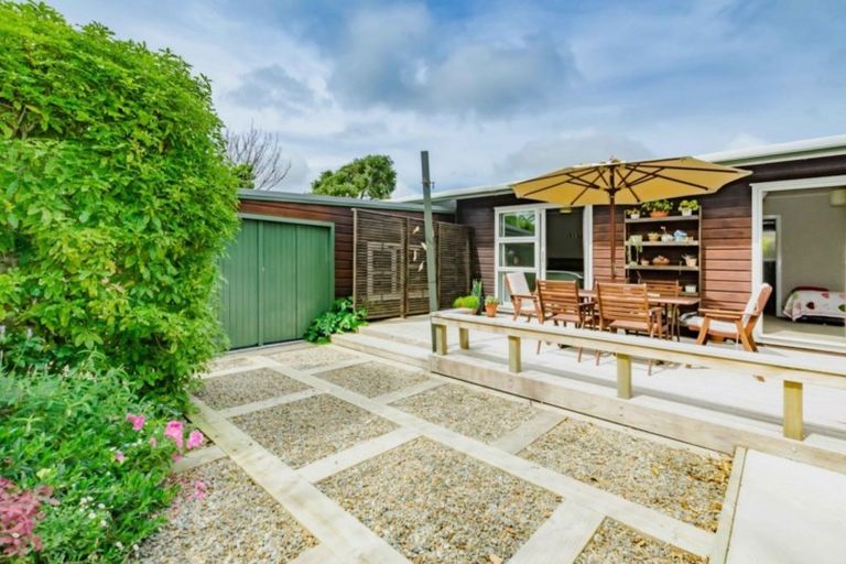 Photo of property in 55 Donovan Road, Paraparaumu Beach, Paraparaumu, 5032