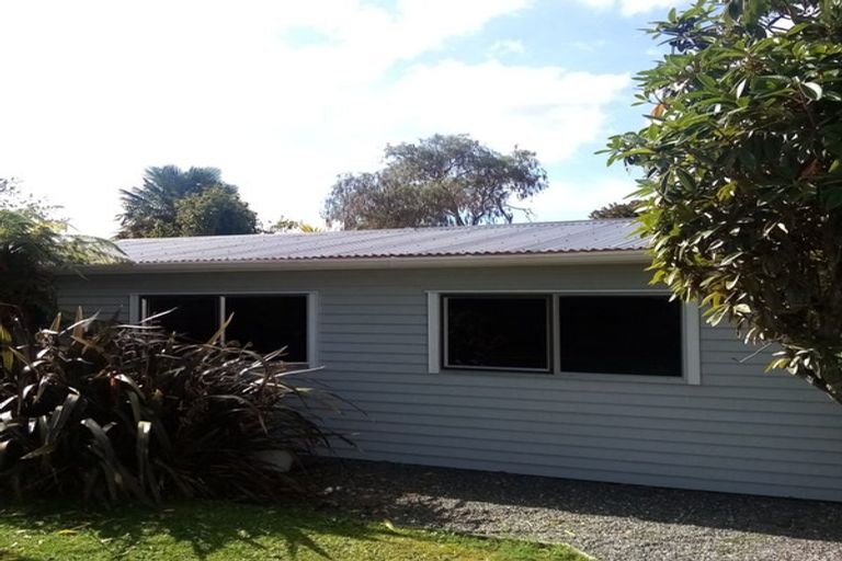 Photo of property in 65 California Drive, Totara Park, Upper Hutt, 5018