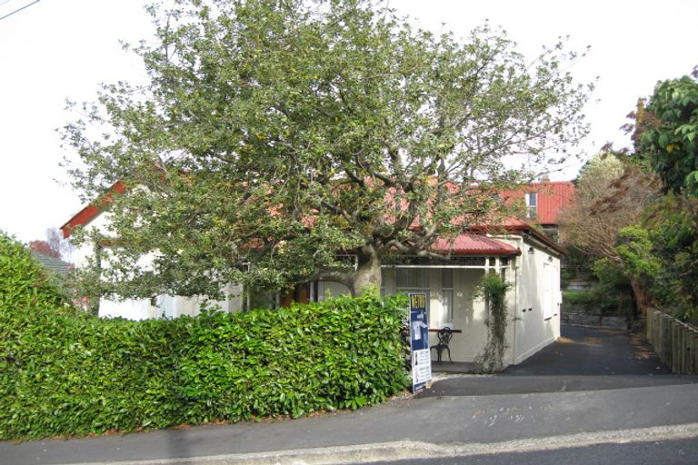 Photo of property in 28 Garfield Avenue, Roslyn, Dunedin, 9010