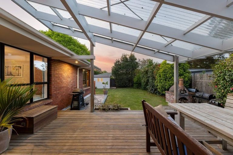 Photo of property in 160 Kendal Avenue, Burnside, Christchurch, 8053