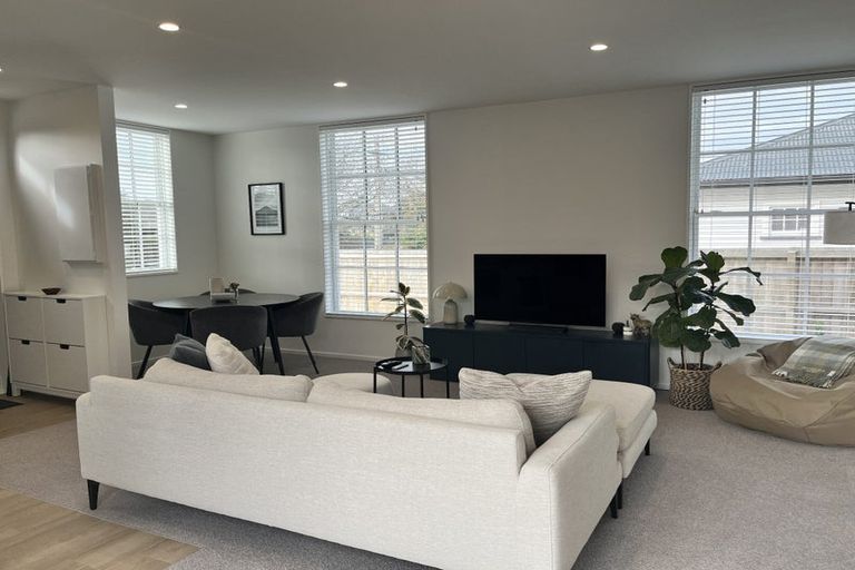 Photo of property in 9a Meadowville Avenue, Spreydon, Christchurch, 8024