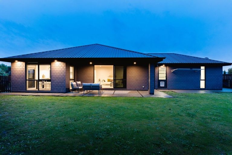 Photo of property in 16 Lancaster Lane, Waldronville, Dunedin, 9018