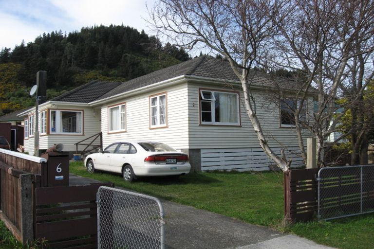 Photo of property in 6 Wise Street, Wainuiomata, Lower Hutt, 5014