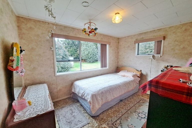 Photo of property in 94 Matipo Road, Te Atatu Peninsula, Auckland, 0610