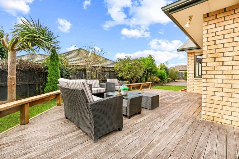 Photo of property in 35 Greig Place, Pukekohe, 2120