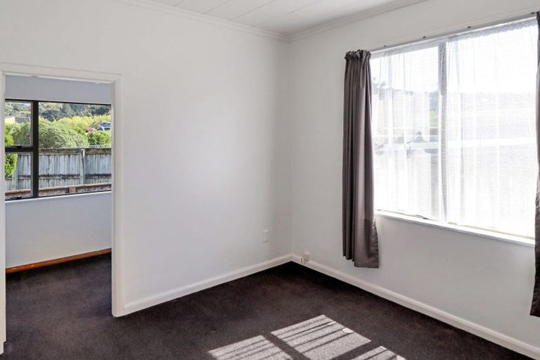 Photo of property in 48 Connolly Street, Boulcott, Lower Hutt, 5010