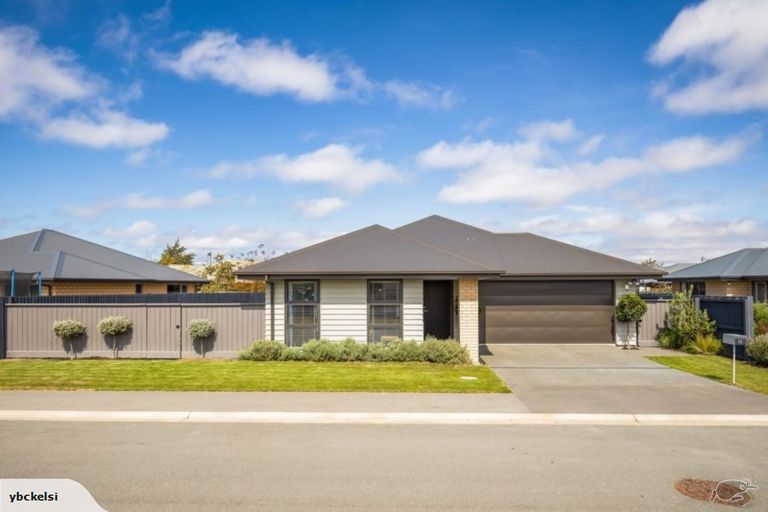 Photo of property in 16 Maitland Crescent, Rolleston, 7614