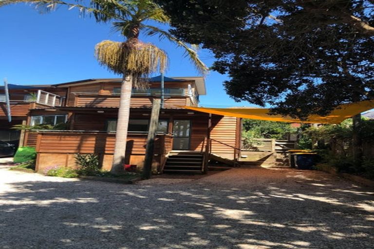 Photo of property in 11b Old Lake Road, Narrow Neck, Auckland, 0624