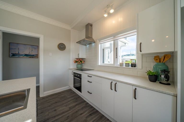 Photo of property in 78 Seddon Street, Wallaceville, Upper Hutt, 5018