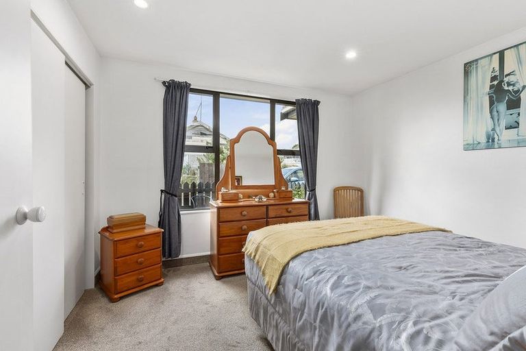 Photo of property in 1/4u Richard Street, Titahi Bay, Porirua, 5022