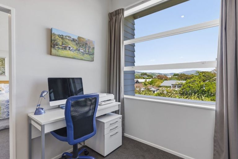 Photo of property in 91 Seaview Road, Paraparaumu Beach, Paraparaumu, 5032