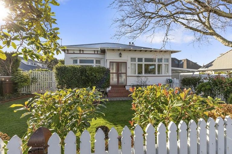 Photo of property in 6b Wai-iti Crescent, Woburn, Lower Hutt, 5010