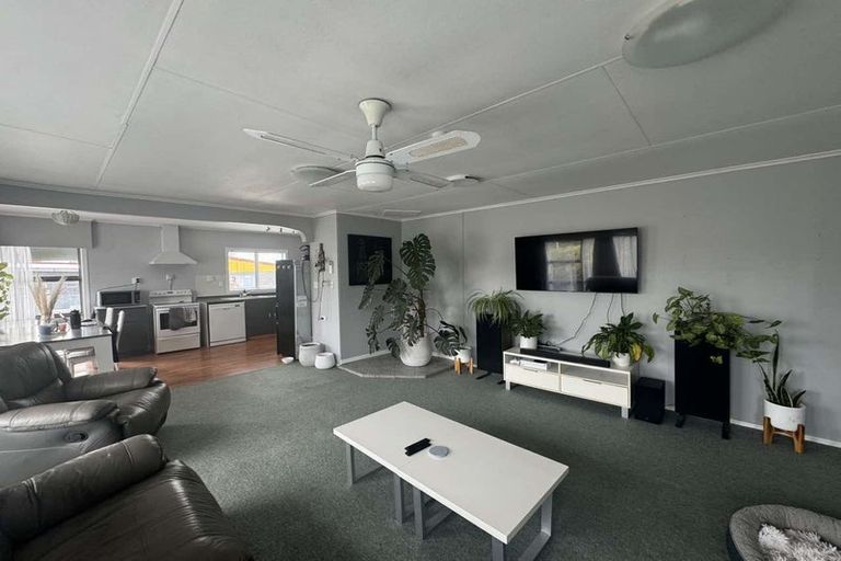 Photo of property in 1 Clyde Street, Tokoroa, 3420