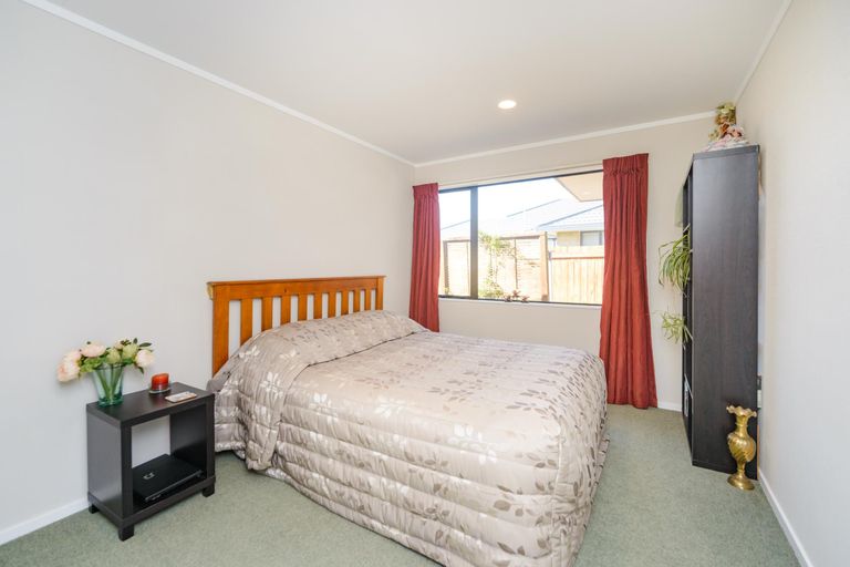 Photo of property in 39 Logan Way, Kelvin Grove, Palmerston North, 4414