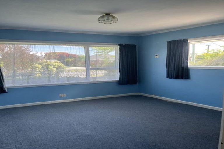Photo of property in 42 Sledmere Street, Burnside, Christchurch, 8053