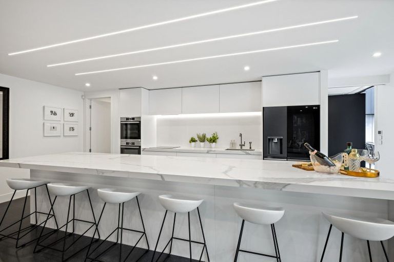 Photo of property in 7 Wrybill Way, Point Wells, 0986
