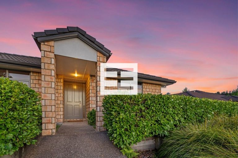 Photo of property in 6 Barometer Way, Pyes Pa, Tauranga, 3112