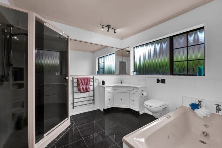 Photo of property in 74 Rata Street, Hawera, 4610