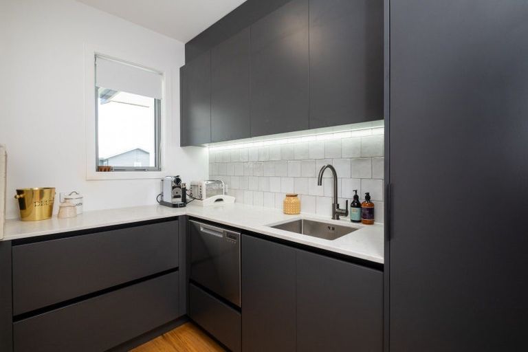 Photo of property in 7 Rangataiki Place, Awatoto, Napier, 4110