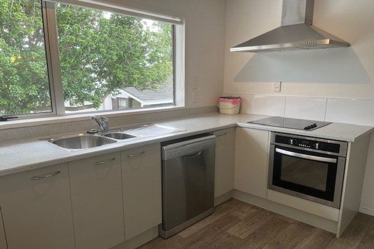 Photo of property in 1/57 Butley Drive, Farm Cove, Auckland, 2012