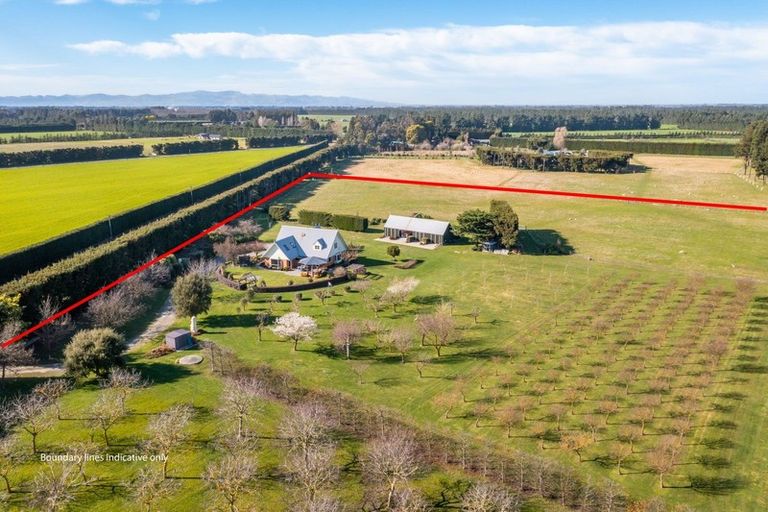 Photo of property in 973 Hoskyns Road, West Melton, Christchurch, 7671
