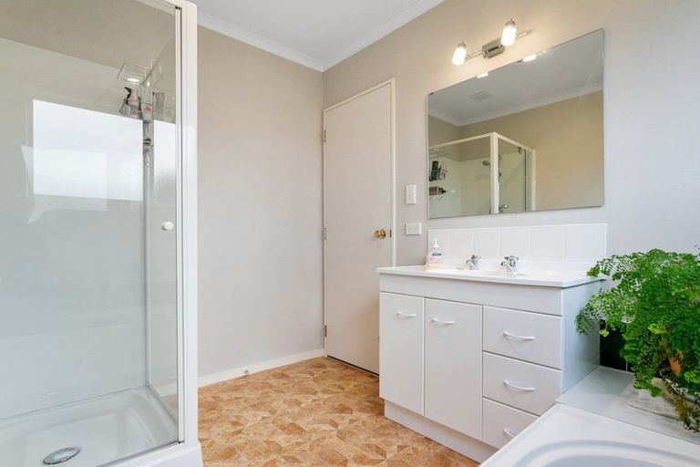 Photo of property in 12 Shadbolt Drive, Leamington, Cambridge, 3432