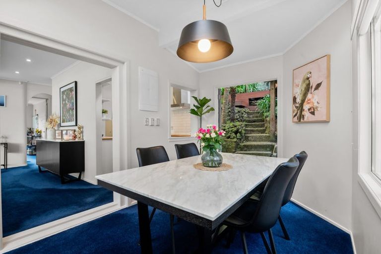 Photo of property in 59 Pohutukawa Avenue, Shelly Park, Auckland, 2014