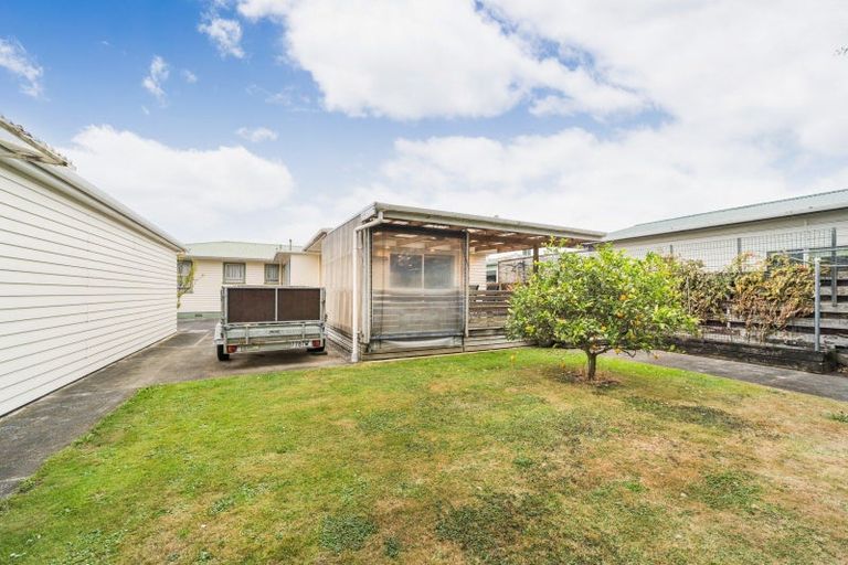 Photo of property in 24 Anakiwa Street, Kelvin Grove, Palmerston North, 4414