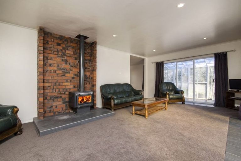 Photo of property in 81 Milton Terrace, Picton, 7220