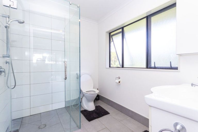 Photo of property in 29 Johnstone Drive, Fitzherbert, Palmerston North, 4410