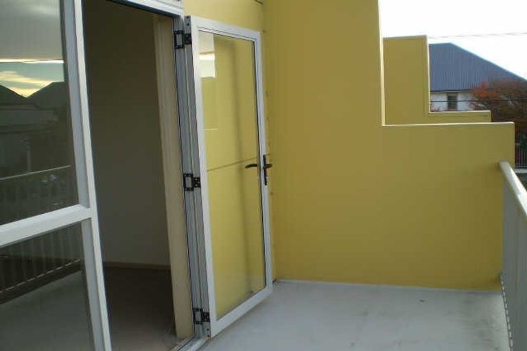 Photo of property in 3/54 Champion Street, Edgeware, Christchurch, 8013