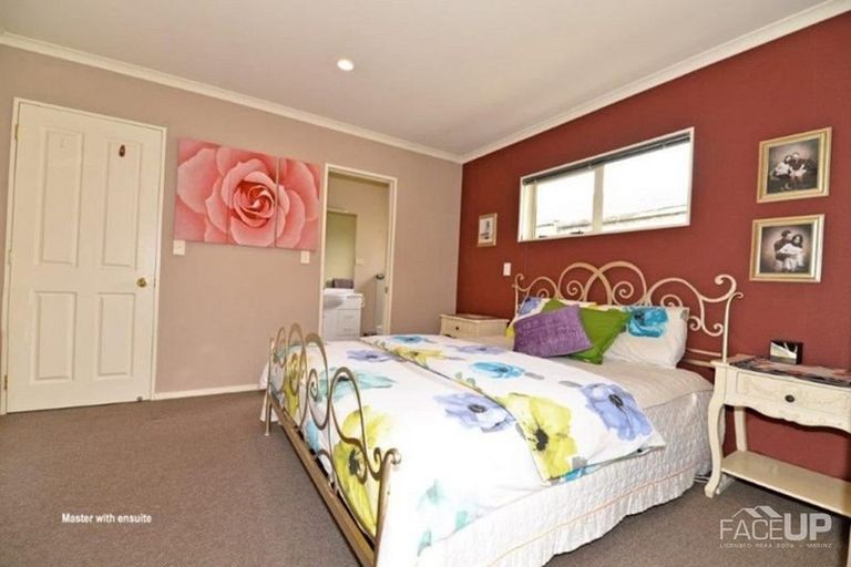 Photo of property in 33 Rush Creek Drive, Westgate, Auckland, 0614