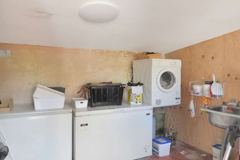 Photo of property in Beach Road, South Hill, Oamaru, 9400