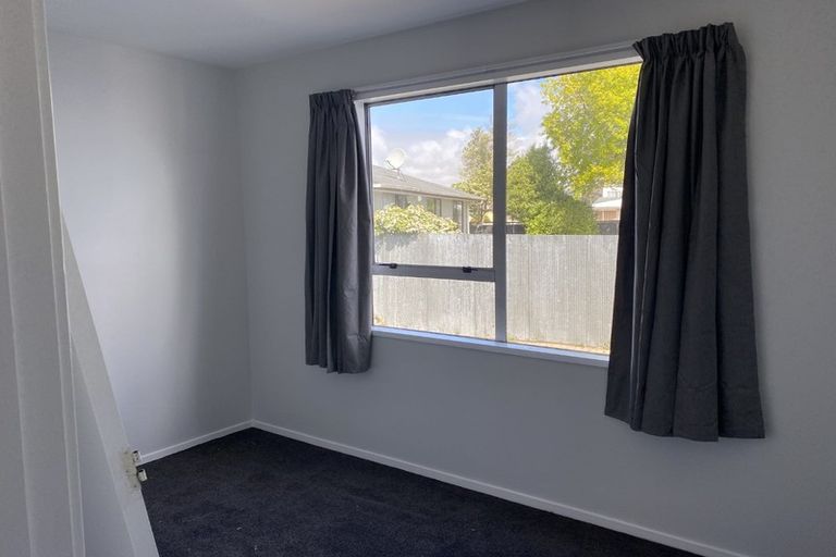 Photo of property in 35a Kuaka Crescent, Bromley, Christchurch, 8062