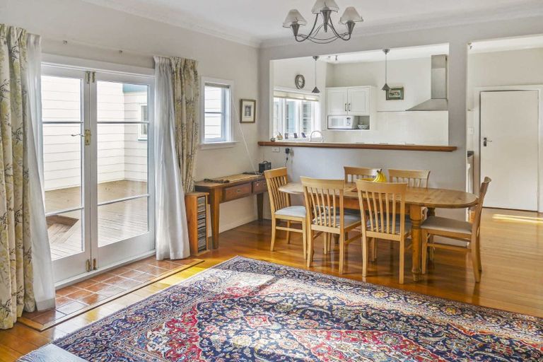 Photo of property in 44 Colombo Street, Cashmere, Christchurch, 8022