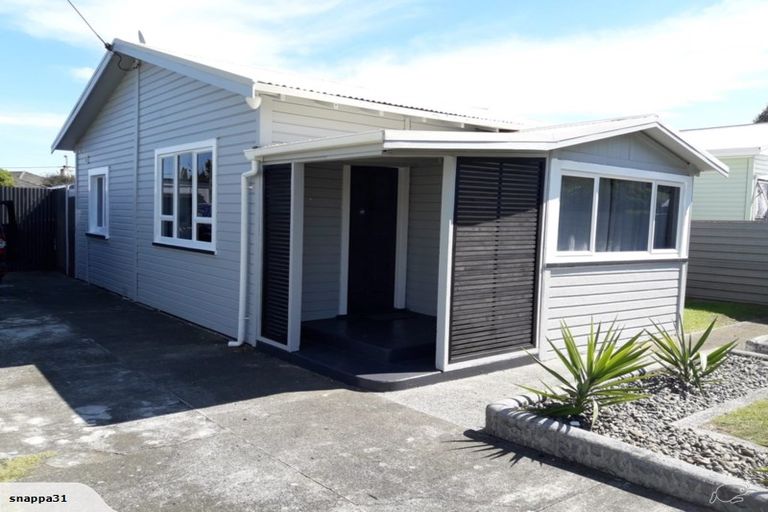 Photo of property in 141 Cornfoot Street, Castlecliff, Whanganui, 4501