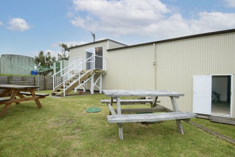 Photo of property in 5 Pipi Crescent, Mahia, 4198