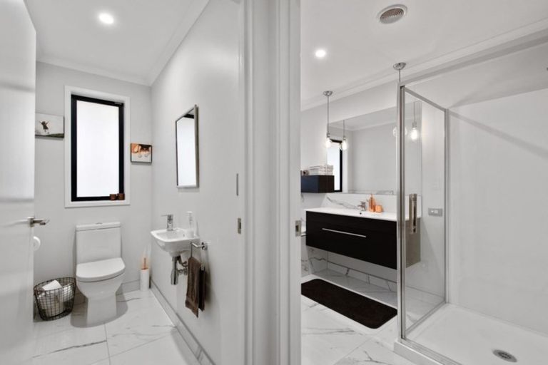 Photo of property in 98 Puhirake Crescent, Pyes Pa, Tauranga, 3112