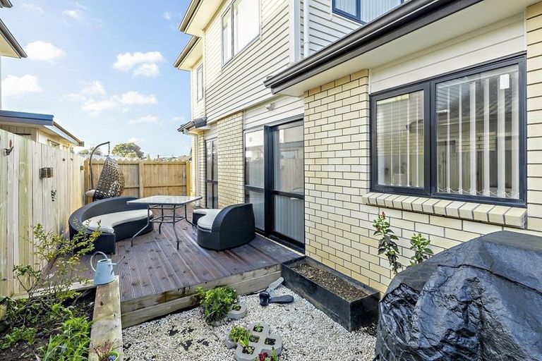 Photo of property in 20a Driver Road, Mangere East, Auckland, 2024
